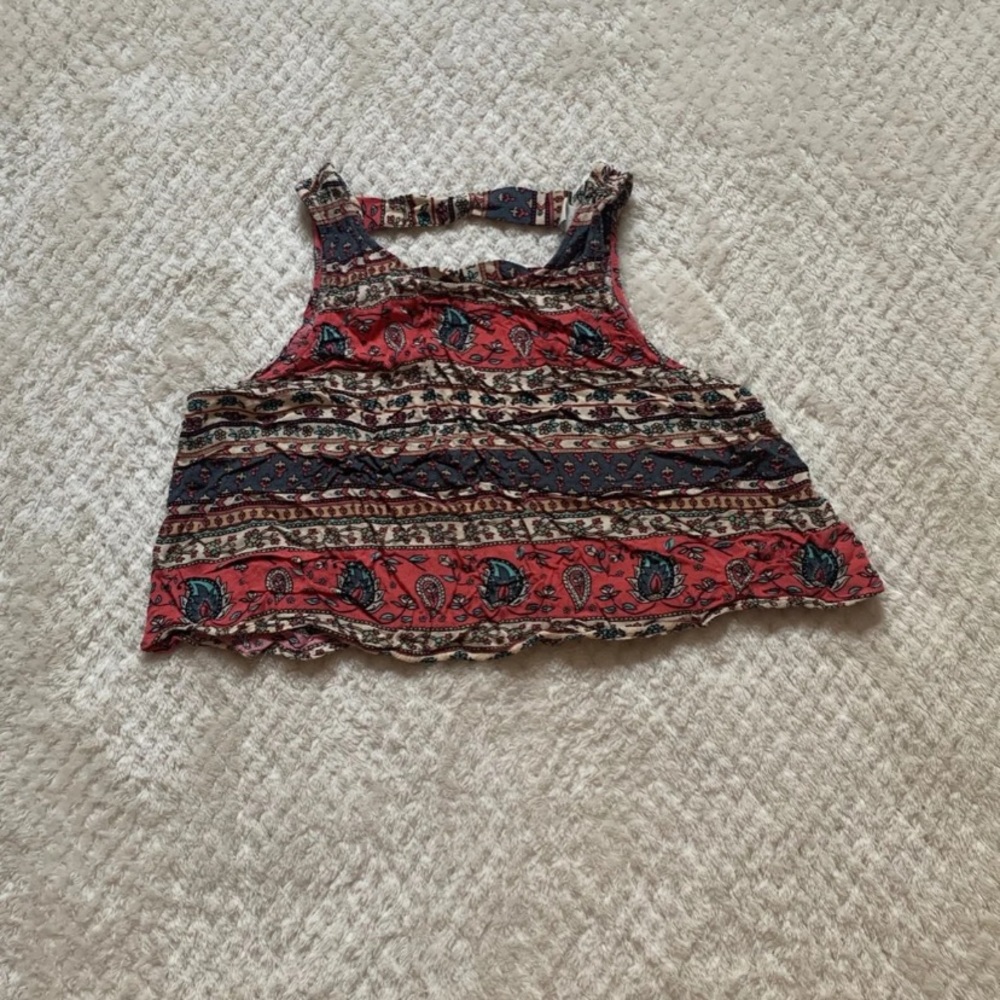 Crop top